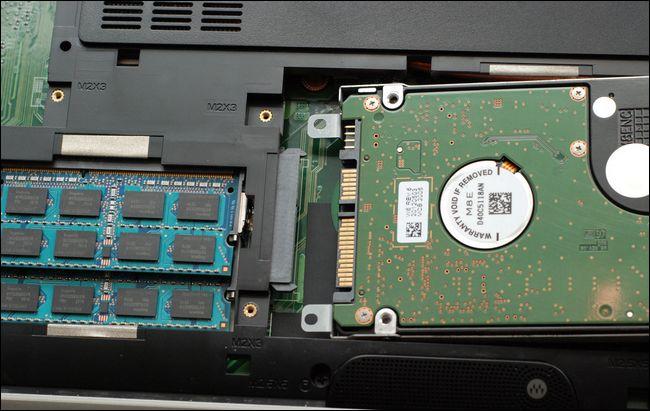 img_55ff3eacdccda.jpg Извлеченный из ноутбука HDD-диск