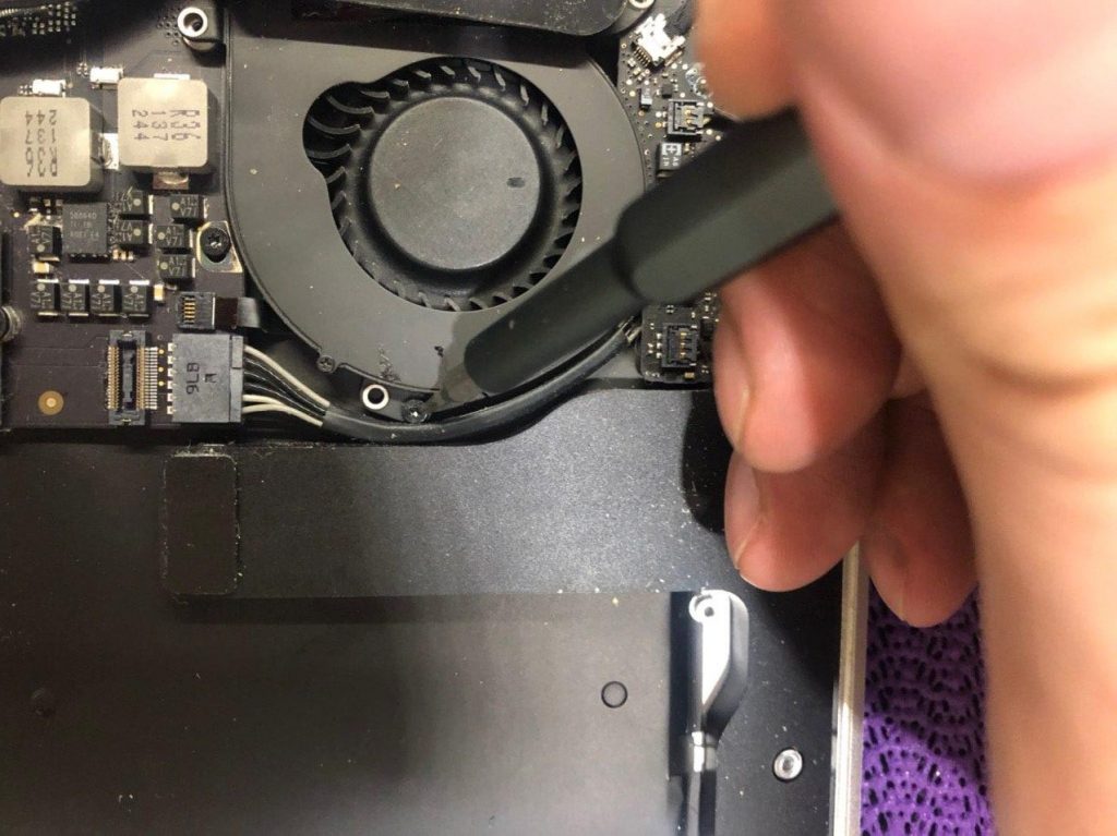 Замена термопасты в MacBook